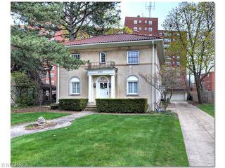 13815 Drexmore Rd, Cleveland, OH 44120-2207