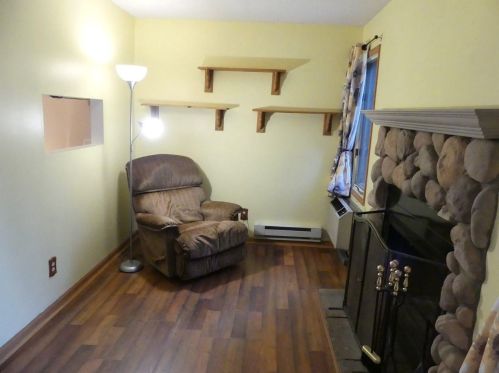 1 Maple Trl, Wisconsin Dells, WI 53965-8842