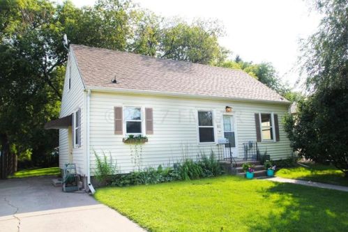 1811 4th Ave, Moorhead, MN 56560-3022