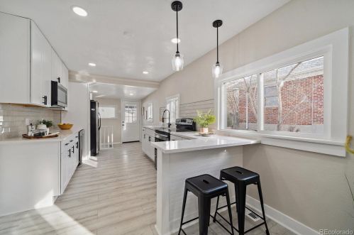 3130 Pearl St, Englewood CO  80113-2710 exterior