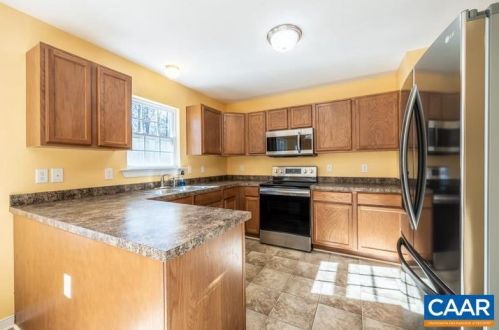 2286 Ridge Rd, Bybee VA  22963-4006 exterior