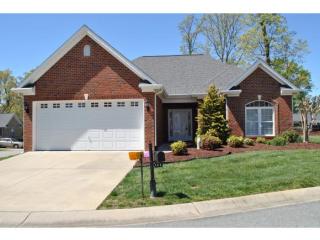 102 Haley Ct, Graham, NC 27253-3676