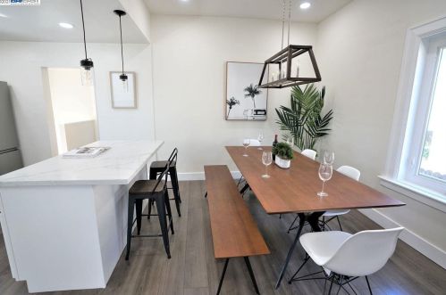 836 47th St, Oakland CA  94608-3202 exterior