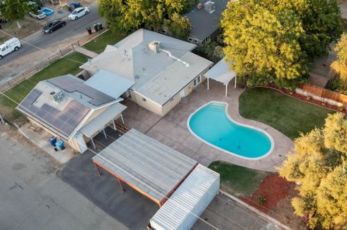 532 K St, Rio Linda CA  95673-3446 exterior