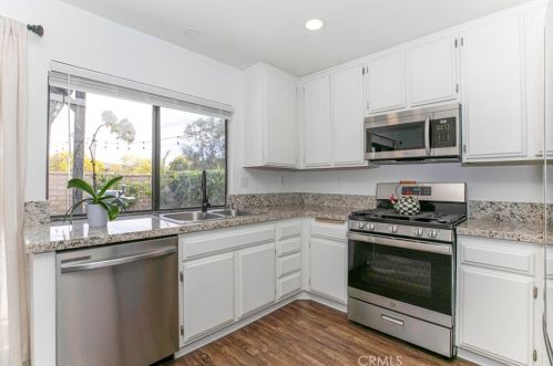 25776 Covala Ct, Santa Clarita CA  91355-2262 exterior