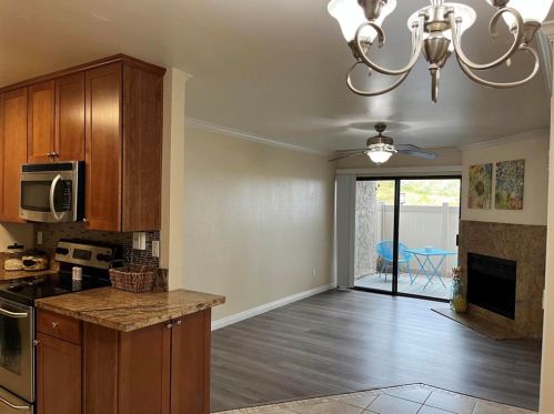 13263 Rancho Penasquitos Blvd, San Diego, CA 92129-4066