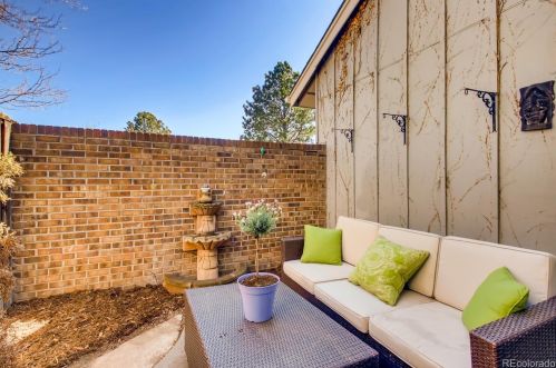 7644 Rosemary Cir, Englewood CO 80112-2644 exterior