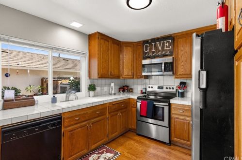 790 Micmac Dr, Placentia CA  92870-1622 exterior