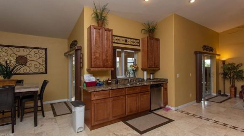 20 Crestwood Cir, Lehigh Acres FL 33936-5900 exterior