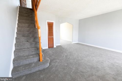 6237 Erdrick St, Philadelphia PA  19135-3503 exterior