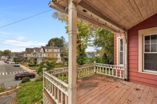 77 Vauxhall St, United States Coast Guard Ac CT  06320-5333 exterior