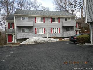 520 Vincellette St, Bridgeport, CT 06606-2261