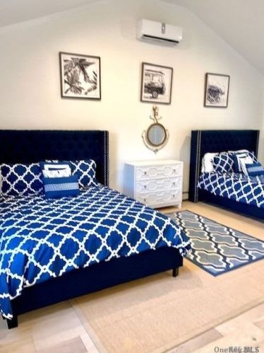 525 Seven Ponds Towd Rd, Watermill NY  11976-2323 exterior