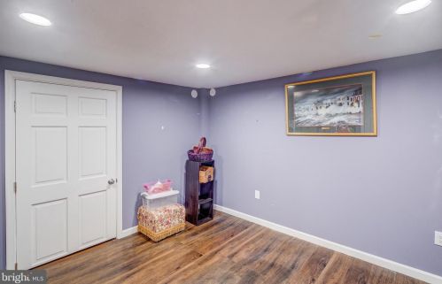 631 Edge Park Dr, Tavistock NJ  exterior