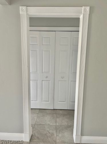 21 Lincoln Ave, Lehigh Acres FL 33936-1454 exterior