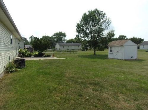 620 Riverbirch Rd, Washington Ch OH  43160-1281 exterior