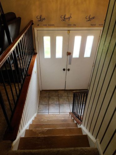 1834 Forester Dr, Cincinnati OH 45240-1035 exterior