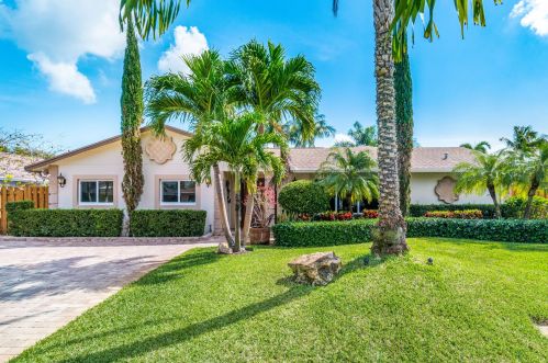 11652 Fir St, West Palm Beach, FL 33410-2624