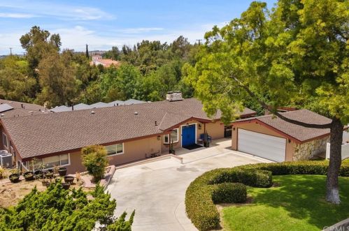 1539 Avolencia Dr, Fullerton CA 92835-3717 exterior