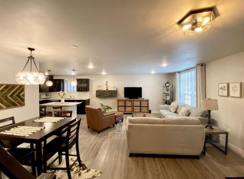 220 Jackson St, Green Bay WI  54301-4937 exterior