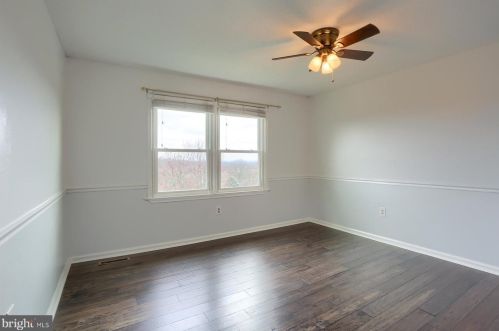 70 Acomo Dr, Siddonsburg PA  17019-9782 exterior