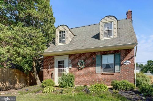 803 Ross Pl, Ridley Park, PA 19078-1425