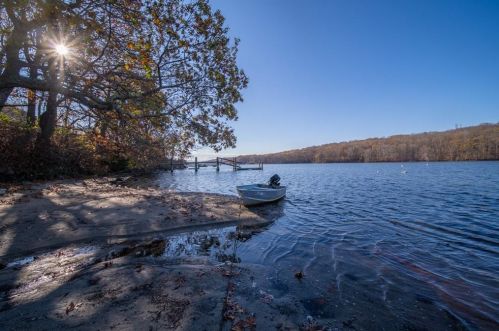 22 Bow Run, South Kingstown RI  02874-2471 exterior