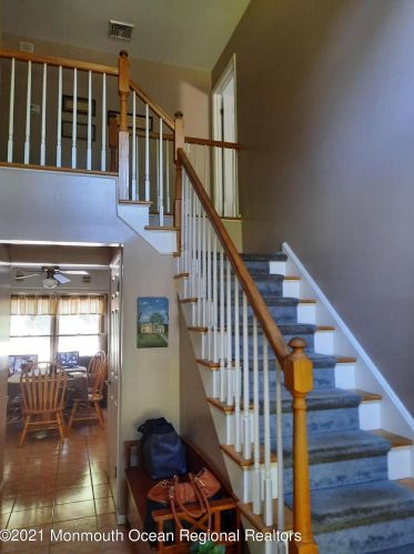 5 Dunhill Rd, Jackson Twp, NJ 08527-2841