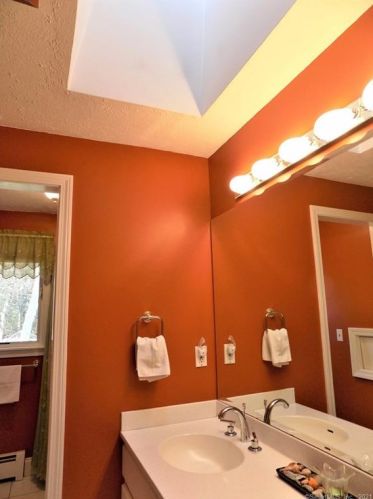 282 Hayden Sta Rd, Windsor CT 06095-1407 exterior