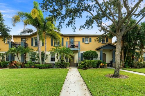 2119 Destin Dr, Fort Pierce, FL 34952-8000