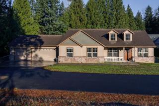 29103 Church Rd, Happy Valley, OR 97009-7151