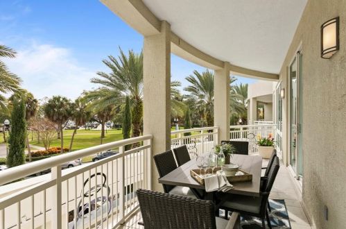 178 Beach Dr, Saint Petersburg, FL 33701-3907
