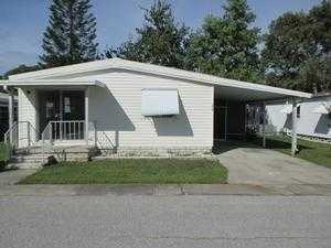 176 Dolphin Dr, Oldsmar, FL 34677-2525