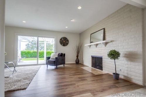 6738 Dennison St, San Diego CA 92122-2431 exterior