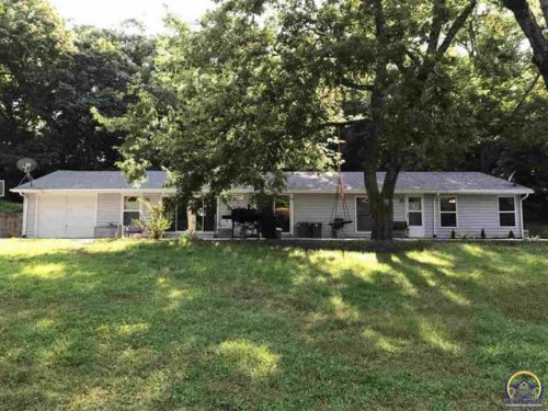 16955 T Rd, Mayetta, KS 66509-8638
