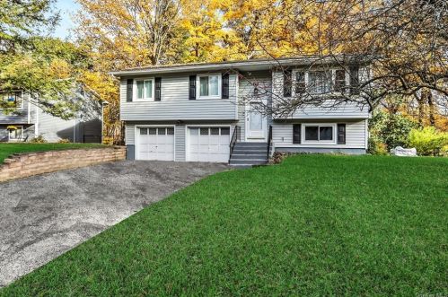 23 Raker Rd, Poughkeepsie NY  12603-5631 exterior