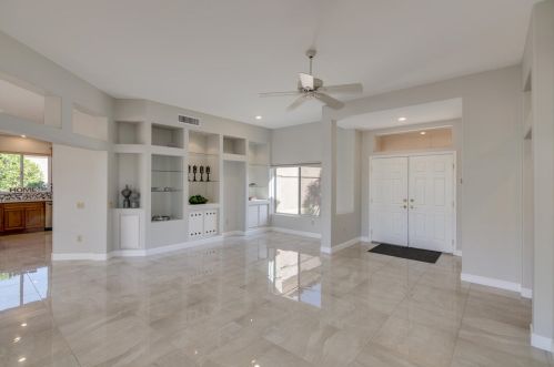 22606 Las Brizas Ln, Sun City AZ 85375-2828 exterior