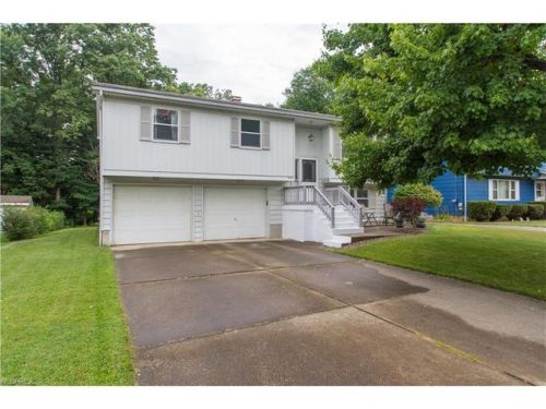 4110 Bob O Link Dr, Youngstown, OH 44511-3337
