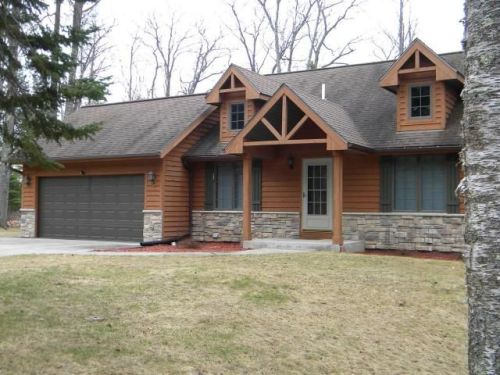 6517 Garretts Trl, Woodboro, WI 54501-7632