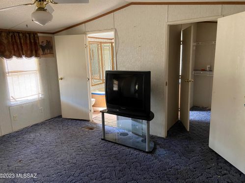 3811 Bilby Rd, Tucson AZ 85706-4506 exterior