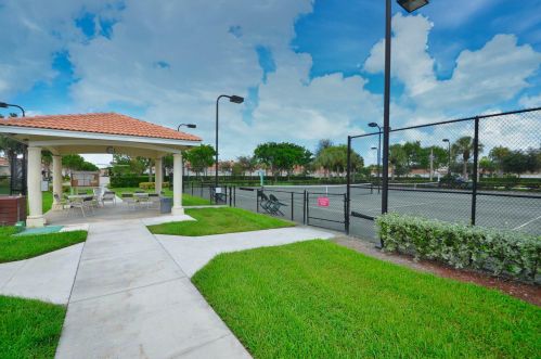 6169 Lake Hibiscus Dr, Delray Beach FL  33484-4620 exterior