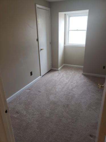 18 Brk St, Derry NH  03038-2603 exterior