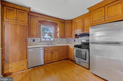 2015 Prospect Ridge Blvd, Haddon Heights, NJ 08035-1026