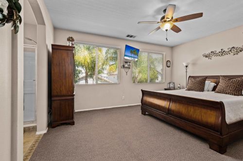 27560 Nellie Ct, Temecula CA  92591-2846 exterior