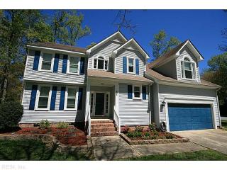 828 Woodcott Dr, Chesapeake, VA 23322-9167