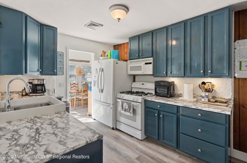 47 Van Ness Dr, Bricktown NJ  08723-5760 exterior