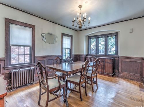 20 Marshall Ave, Floral Park NY  11001-3201 exterior