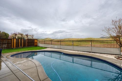 20608 Sarazen Pl, Grayson, CA 95363-8531