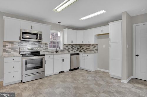 60 Cold Springs Rd, Carlisle PA 17015-9113 exterior