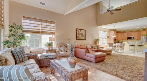172 Huntington Dr, Jackson Twp NJ  08527-4789 exterior